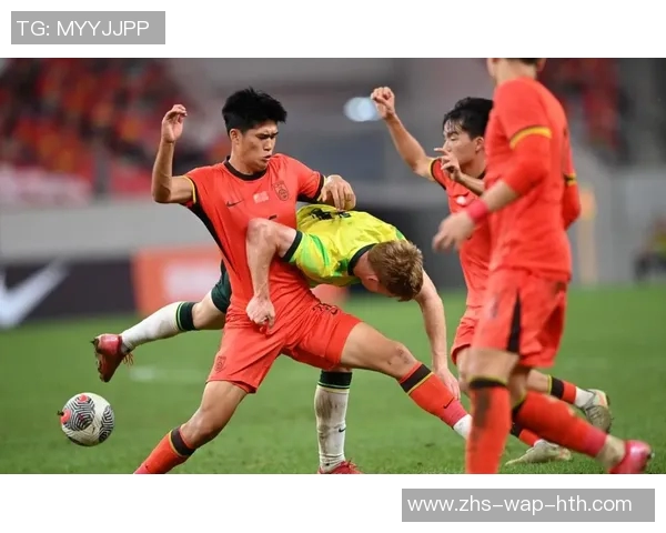 国足与乌兹别克全场精彩对决回顾及赛后分析